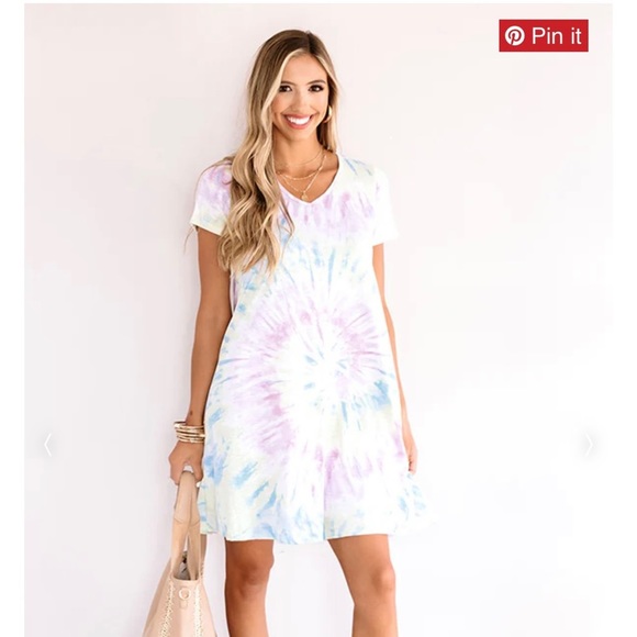 Impressions Boutiqye Dresses & Skirts - 🌟 Women’s Tie Dye Boutique Dress  sz Medium